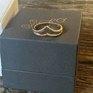 Sarah O Jewelry 14k Rose Gold “Brooke” Tracer Ring - Size 6